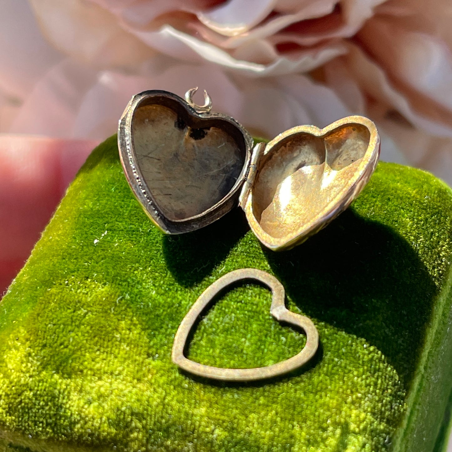 Antique Victorian 9ct Rolled Gold Heart Engraved Locket Pendant Yellow Puffy 1890 1.5g