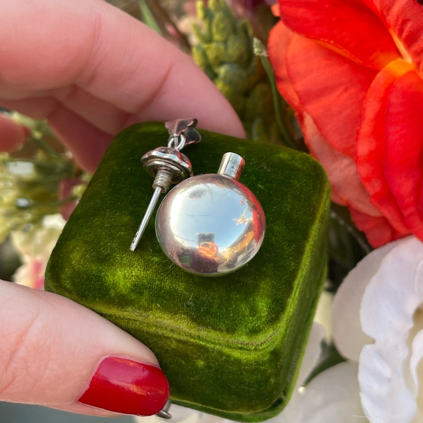 Silver Antique Revival Perfume Bottle Pendant