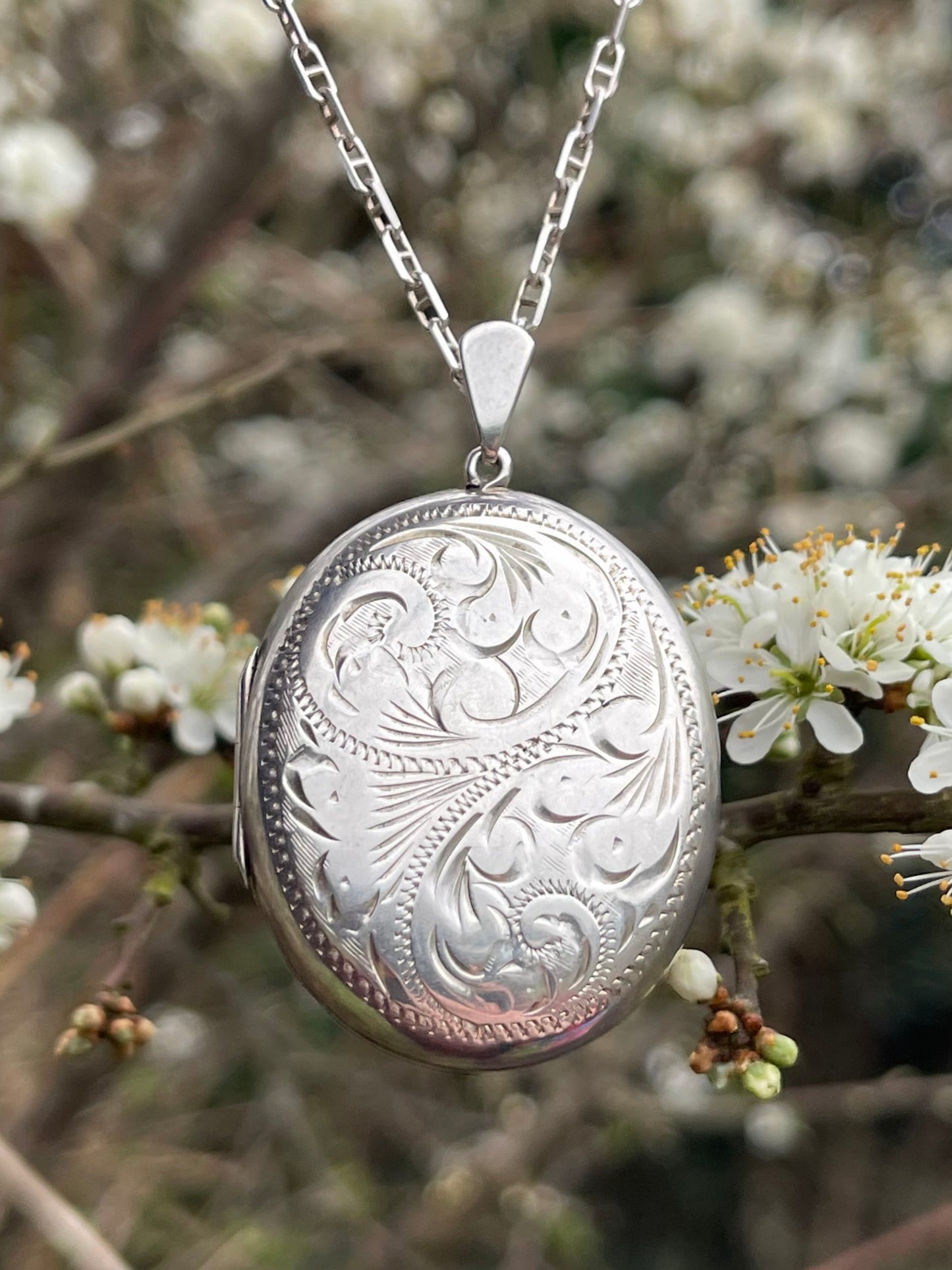 Vintage Sterling Silver Large Filigree Locket 1983