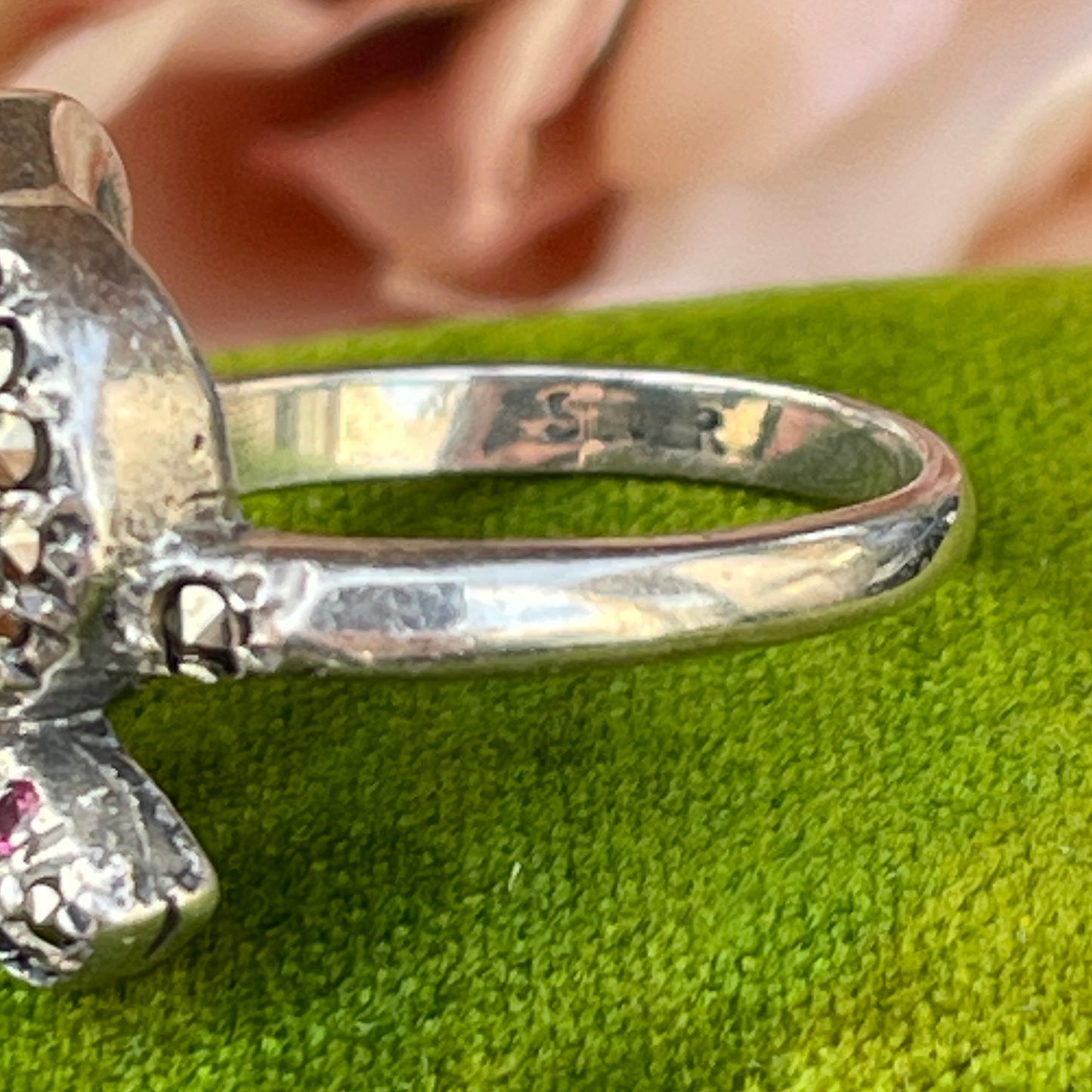 Unreleased: Art Deco Sterling Silver Ruby Eye Marcasite Double Snake Ring K