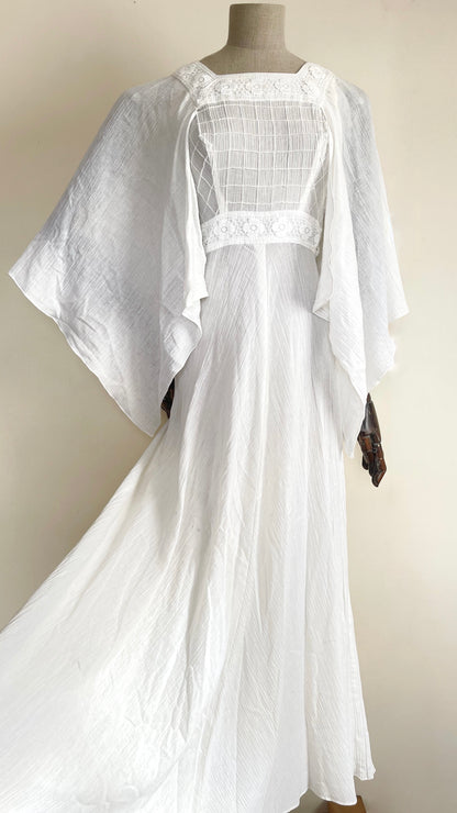 THE CHEESECLOTH ANGEL