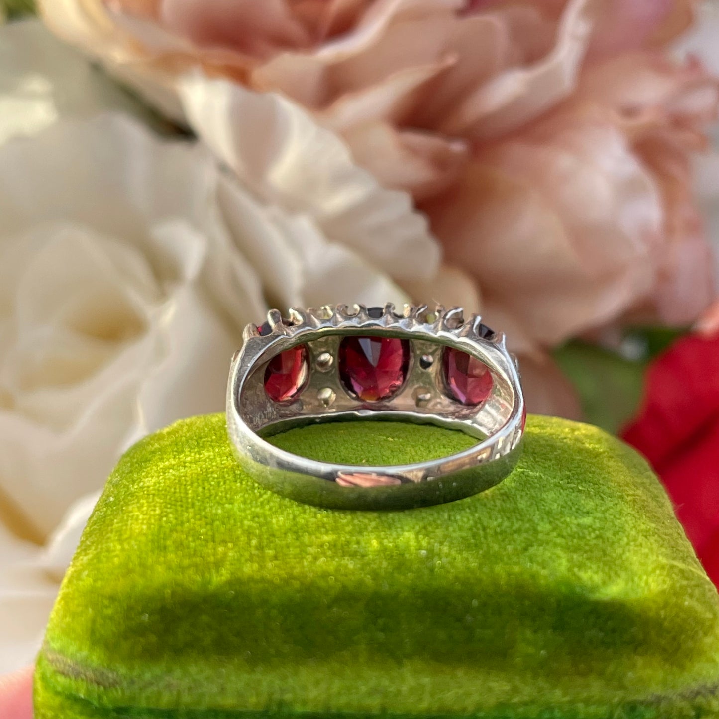 Vintage Sterling Silver 3 triple stone Gypsy Ring Victorian inspired 1977 Q 4.4g