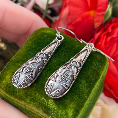 Vintage Sterling Silver Gold Balinese Filigree Teardrop earrings