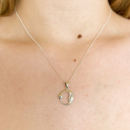 THE MOON & SHOOTING STAR