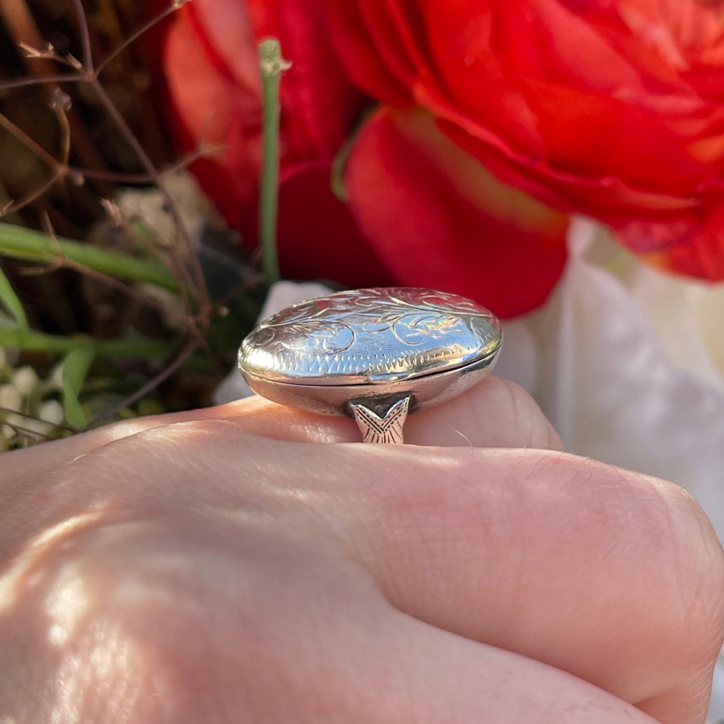 Vintage Sterling Silver Locket Ring Engraved Filigree Etched N
