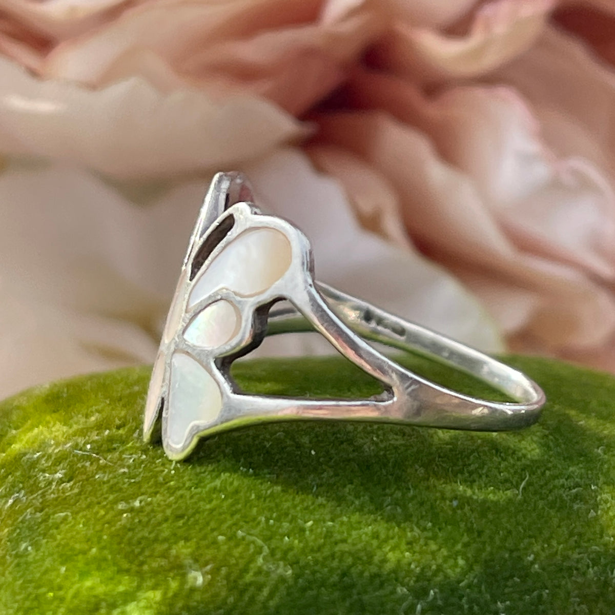 Sterling Silver Mother Of Pearl Inlay Butterfly Ring O