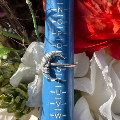 Sterling Silver Crescent Moon Face Ring Vintage Victorian Look Celestial Style S