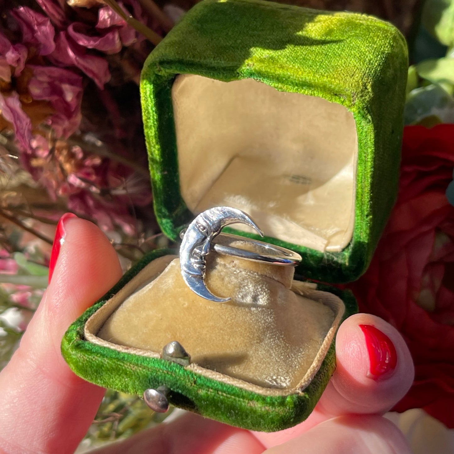 Sterling Silver Crescent Moon Face Ring Vintage Victorian Look Celestial Style S