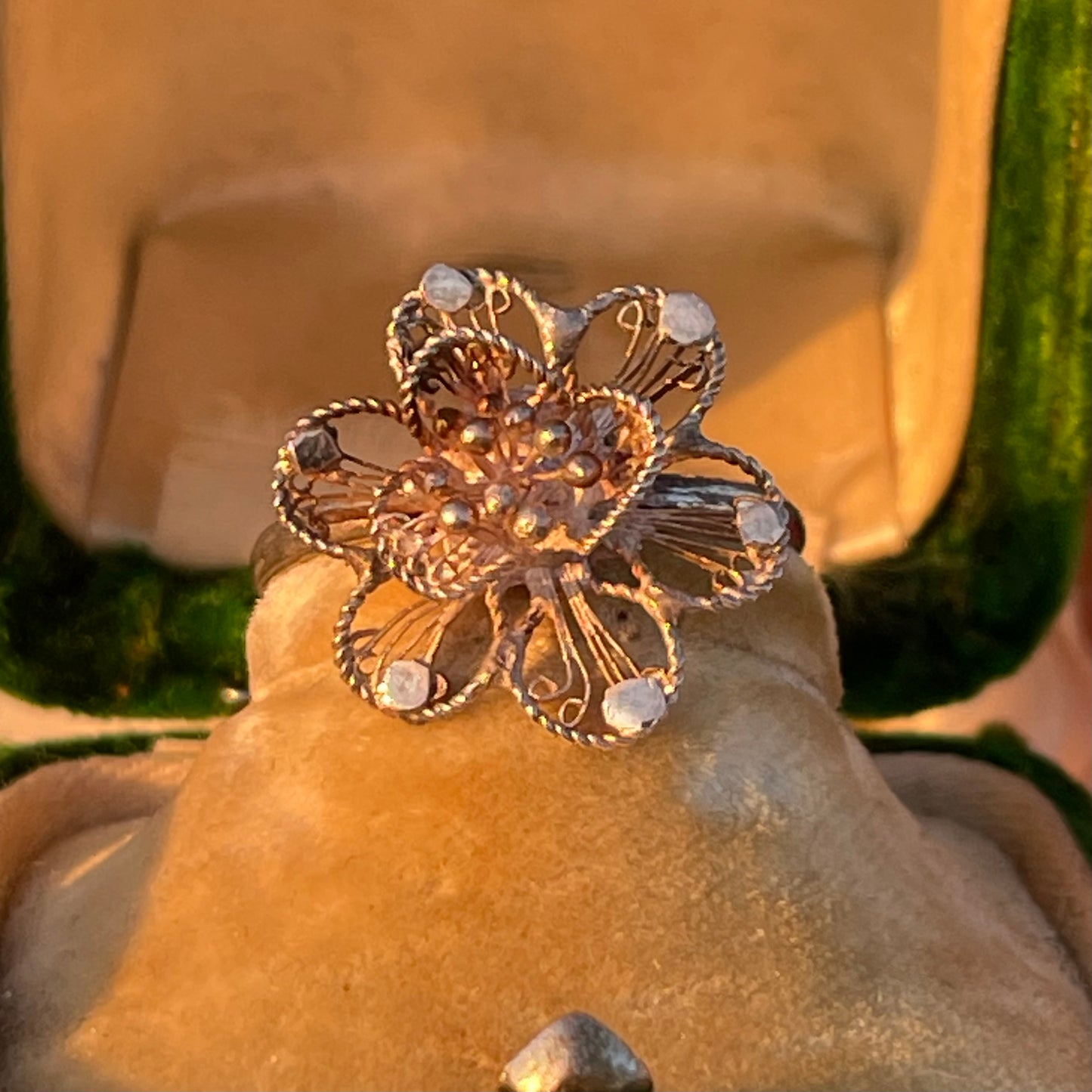 Vintage Silver Filigree Flower Daffodil ring O