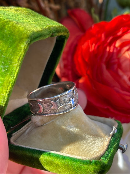 Vintage Sterling Silver Celestial Ring Moon Stars Chunky Q-R