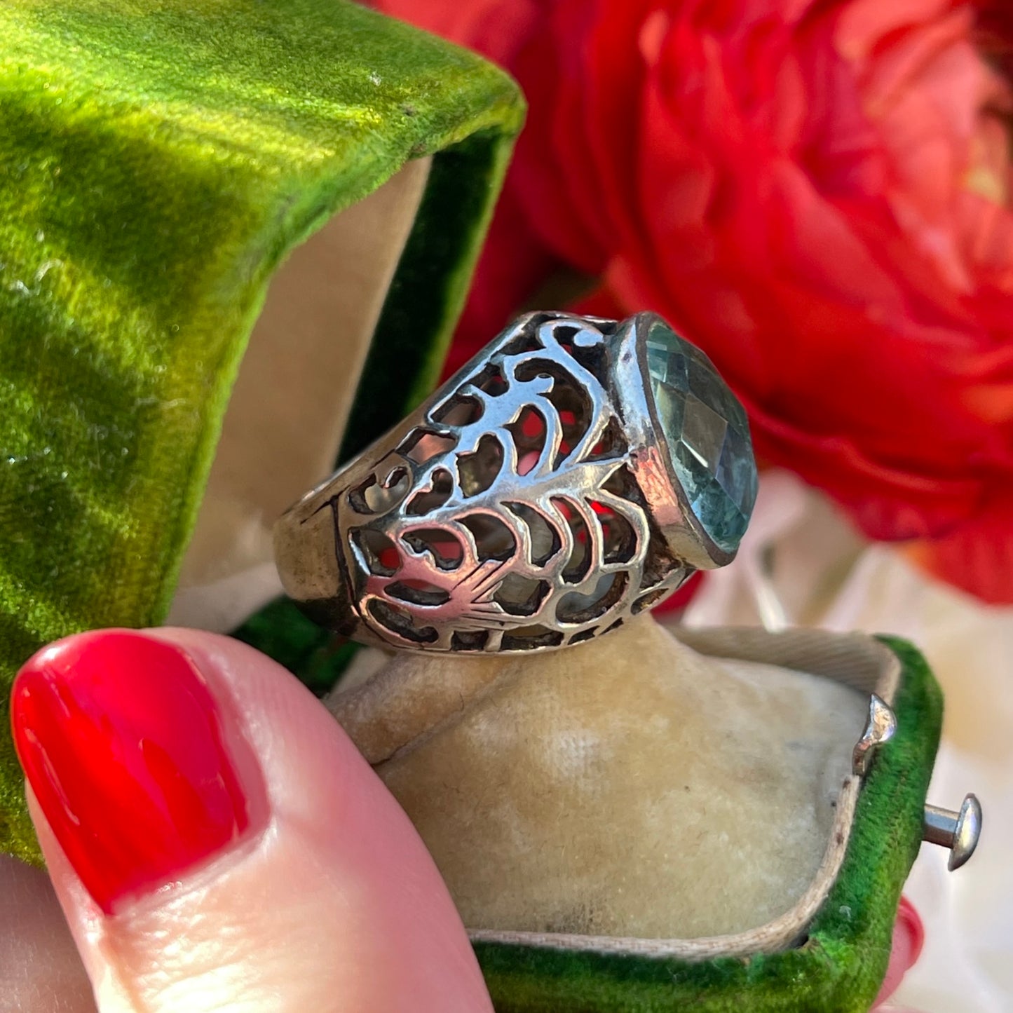 Vintage Sterling Silver Openwork Chunky Ring Blue Stone P-Q Heavy 8.7g