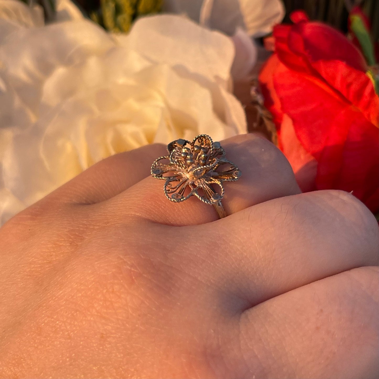 Vintage Silver Filigree Flower Daffodil ring O