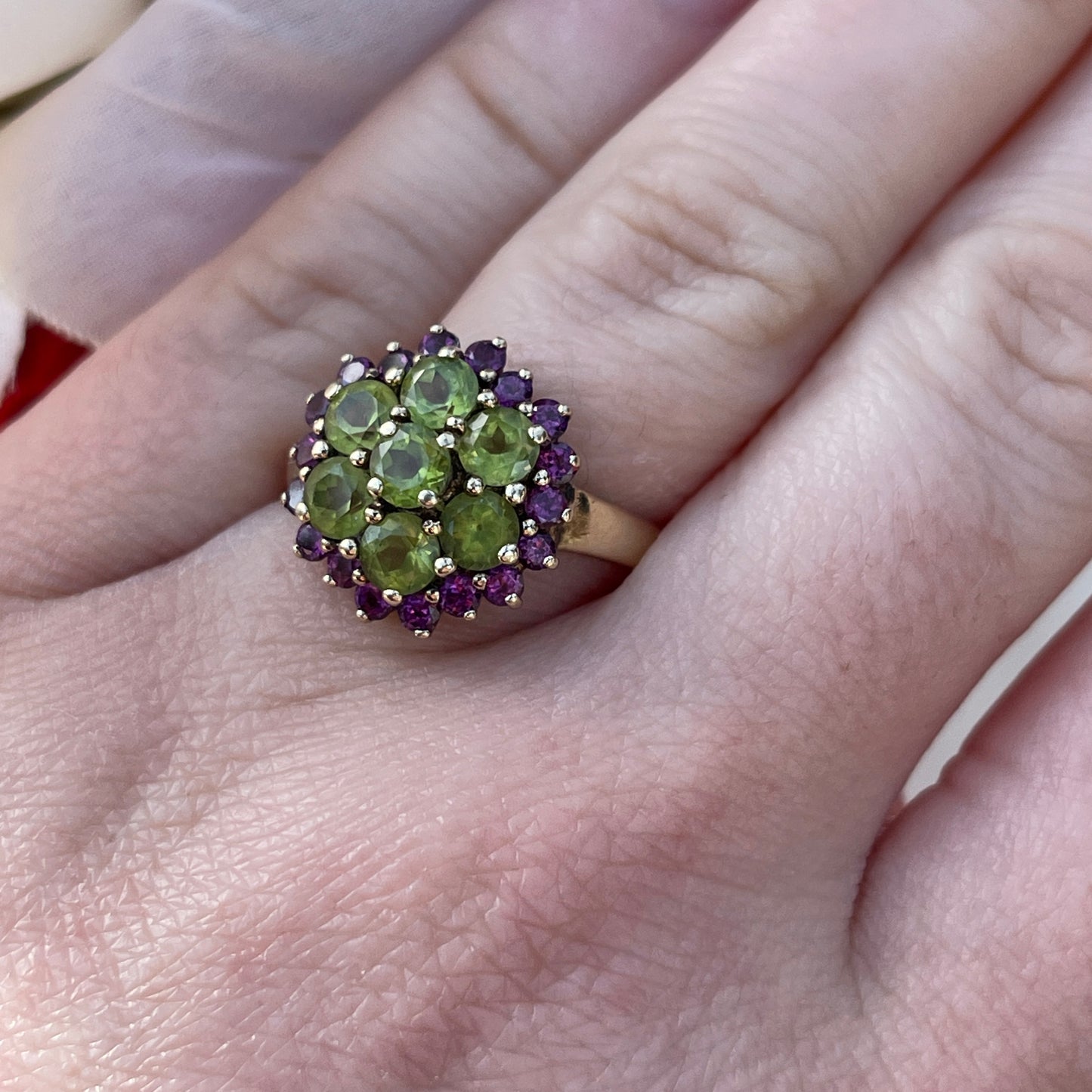 9ct Gold Peridot And Amethyst Cluster Flower Ring Yellow Gold R 3.5g