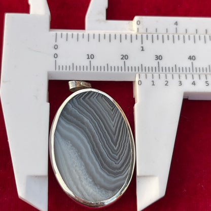 Vintage Silver 70s Crystal Agate Oval Necklace