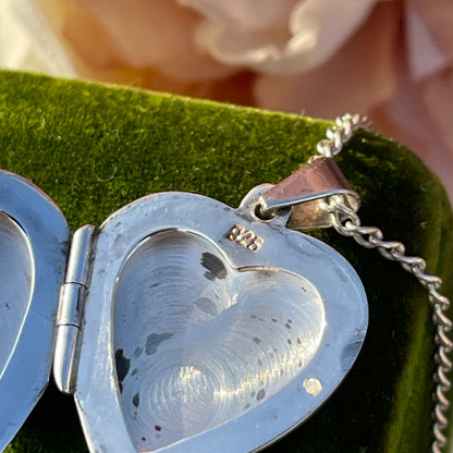 Vintage Sterling Silver Mother Of Pearl Heart Locket