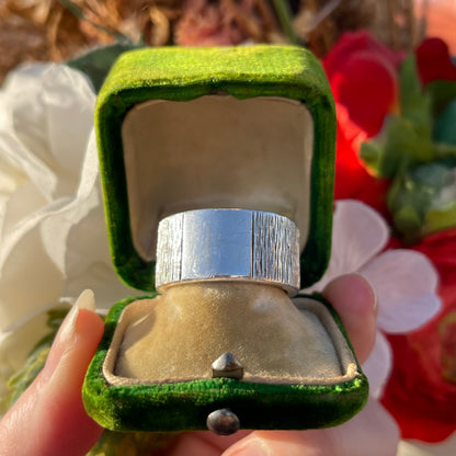 Vintage Sterling Silver Heavy Thick Band Modernist Textured Ring V/W