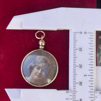 Antique 9ct Gold Glass Locket Double Sided Edwardian 1905 2.8g