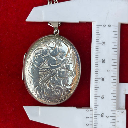 Vintage Sterling Silver Large Filigree Locket 1983