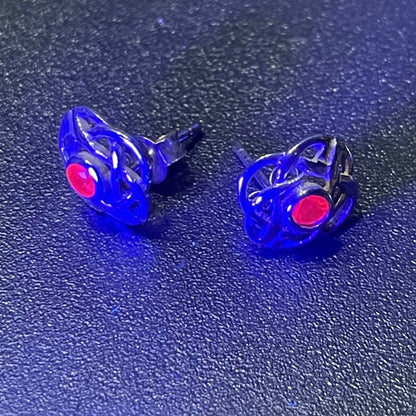 Vintage Sterling Silver Celtic Knot Ruby Stud earrings 1.8g