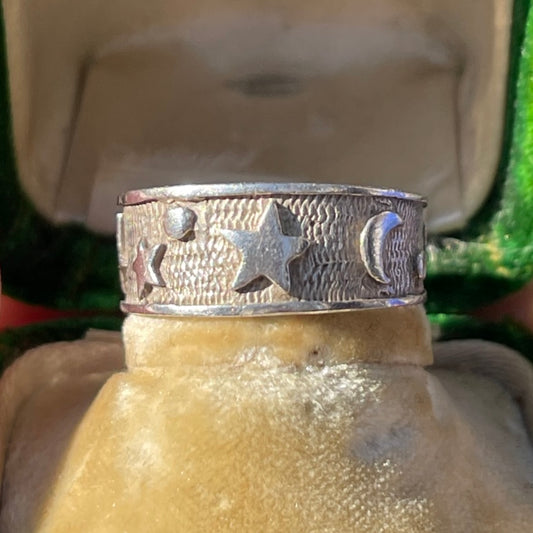 Vintage Sterling Silver Celestial Ring Moon Stars Chunky Q-R