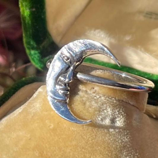 Sterling Silver Crescent Moon Face Ring Vintage Victorian Look Celestial Style S
