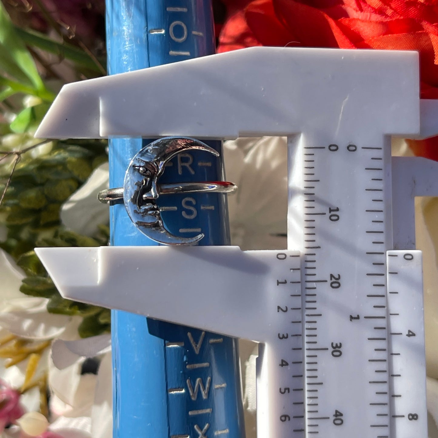 Sterling Silver Crescent Moon Face Ring Vintage Victorian Look Celestial Style S