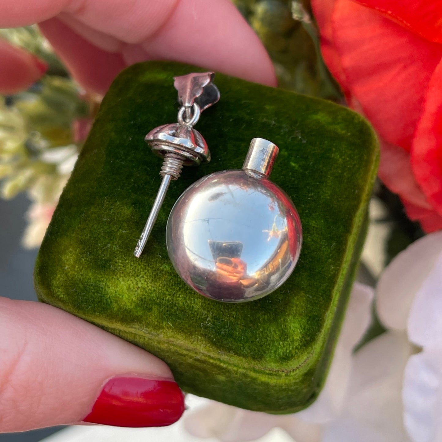 Silver Antique Revival Perfume Bottle Pendant