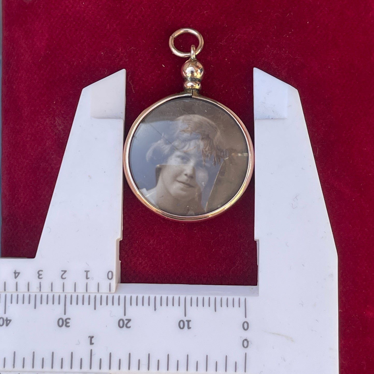 Antique 9ct Gold Glass Locket Double Sided Edwardian 1905 2.8g