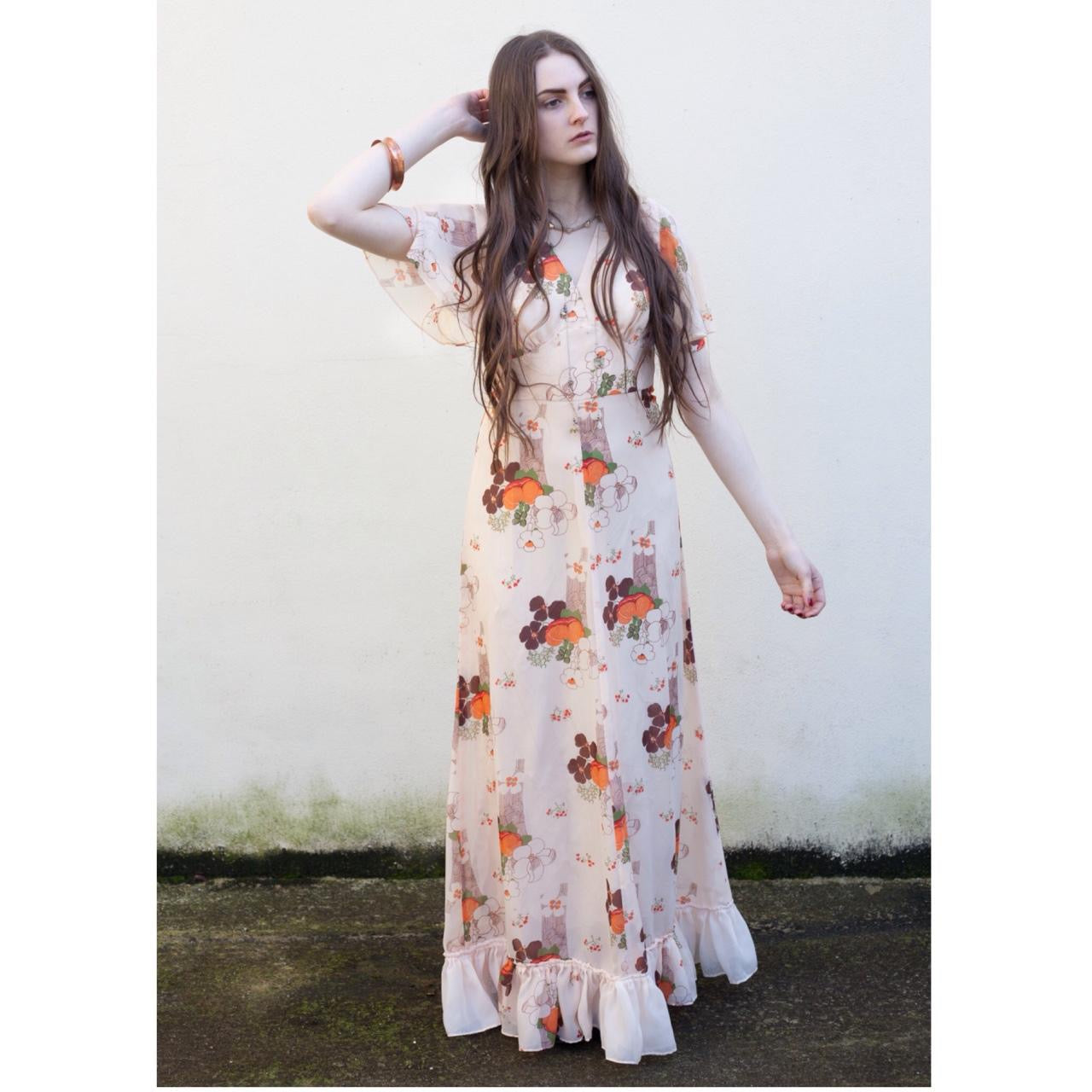 THE DECO ANGEL Vintage 70s Cream Floral boho Maxi Dress with angel sleeves