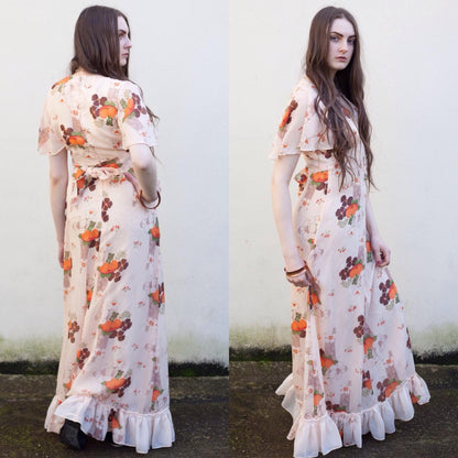 THE DECO ANGEL Vintage 70s Cream Floral boho Maxi Dress with angel sleeves