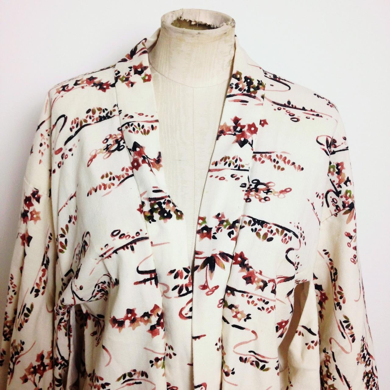 Vintage Cream Floral Japanese Kimono Jacket