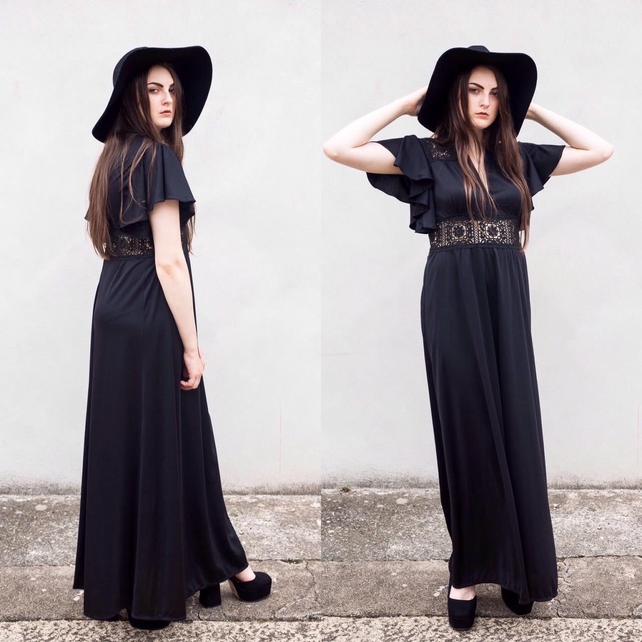 THE BLACK CROCHET ANGEL