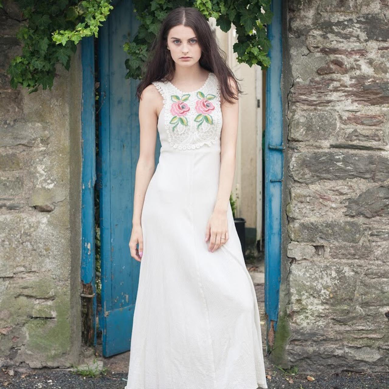 THE ROSE CHEESECLOTH