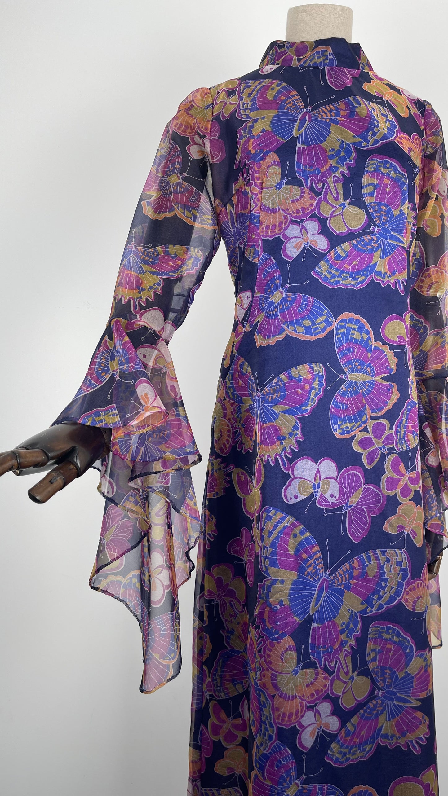 THE PURPLE BUTTERFLY