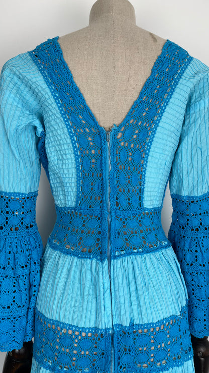 THE TURQUOISE CROCHET