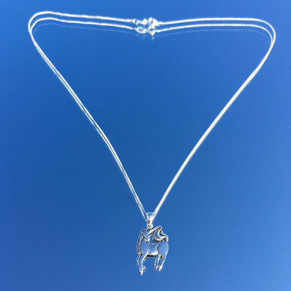 THE MAJESTIC UNICORN