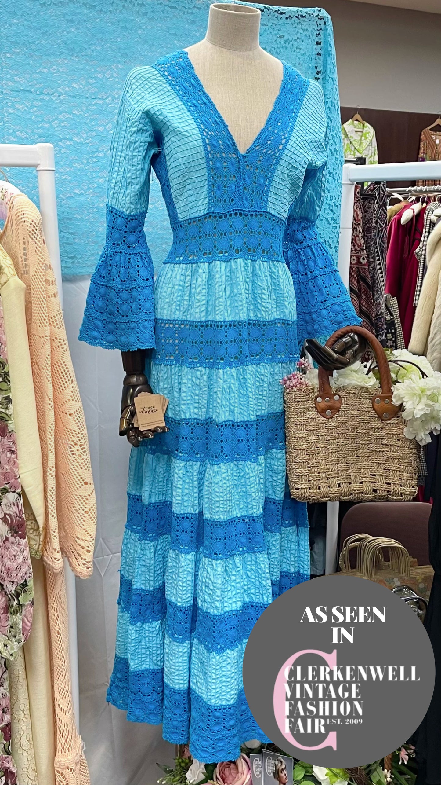 THE TURQUOISE CROCHET