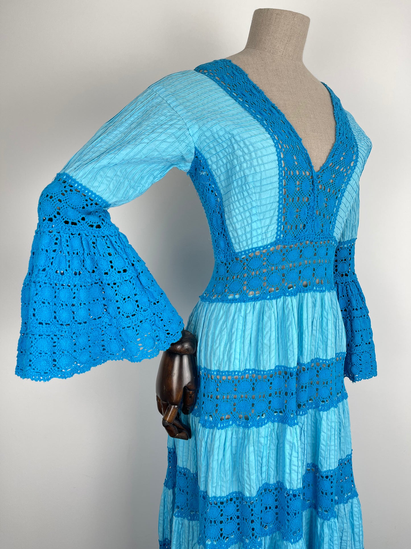 THE TURQUOISE CROCHET