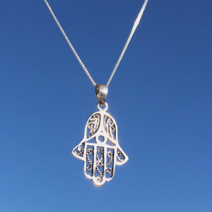 THE LUCKY HAMSA